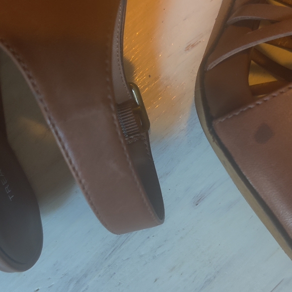 TREASURE & BOND Women's Brown Sandals - Picture 11 of 13